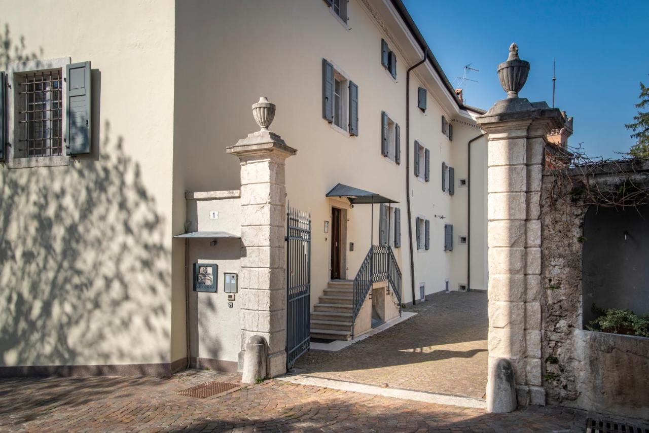 La Canonica Suite Apartments New Location Trento Bagian luar foto